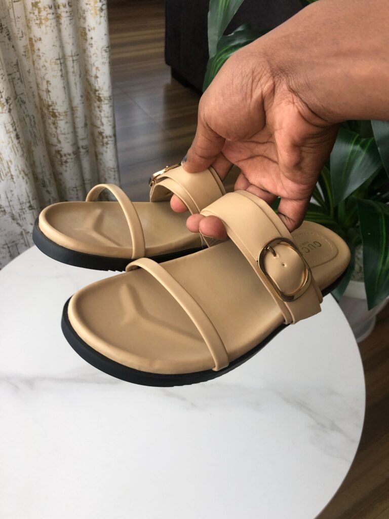 Gucci Flat Shoes