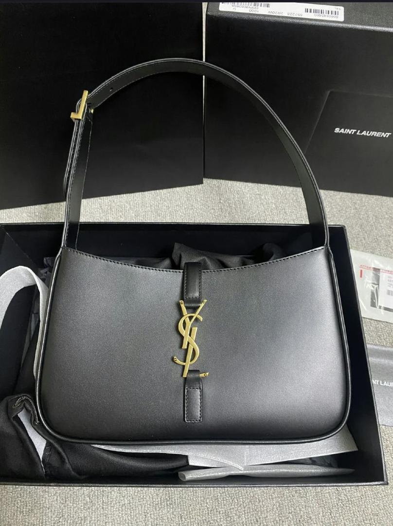 Saint Laurent Shoulder Bag