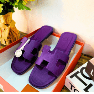 Hermès Oran Flats