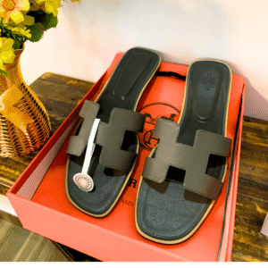 Hermès Oran Flats