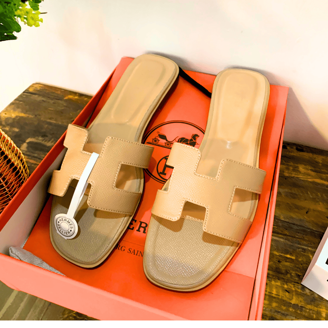Hermès Oran Flats