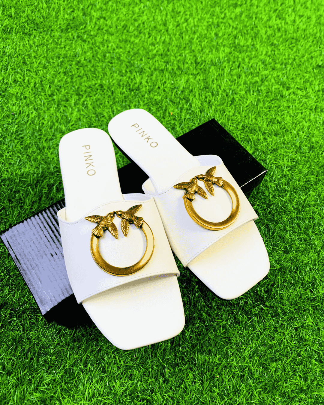 Pinko White Sandals