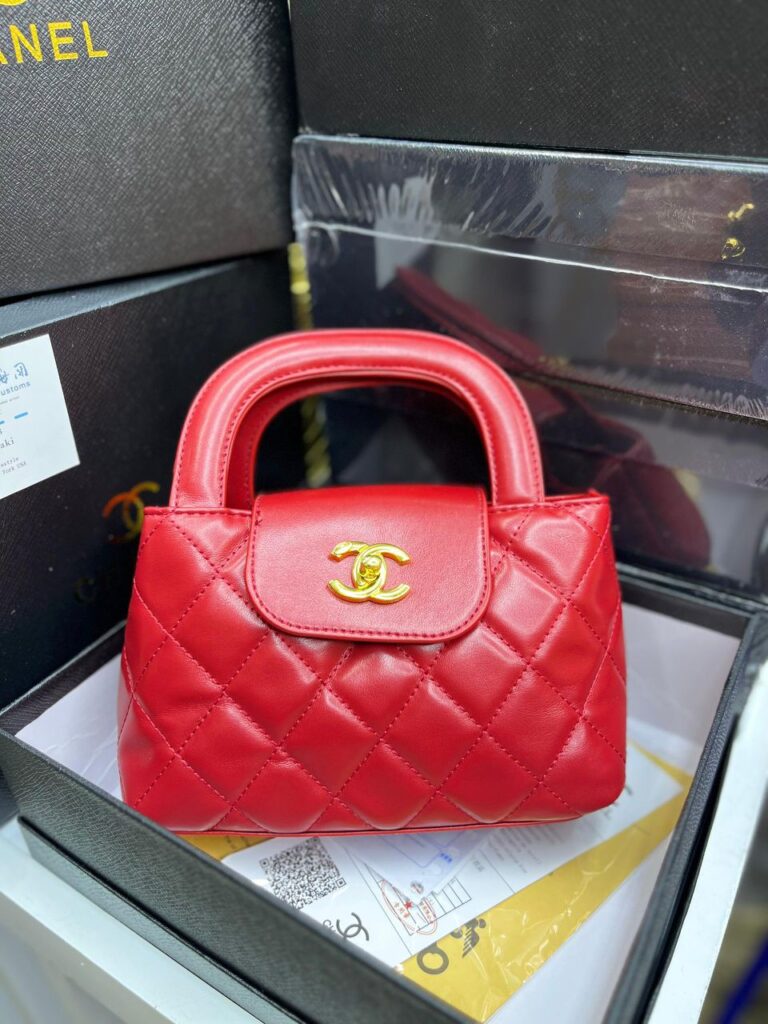 Chanel Kelly Bag – Bold Red Luxury