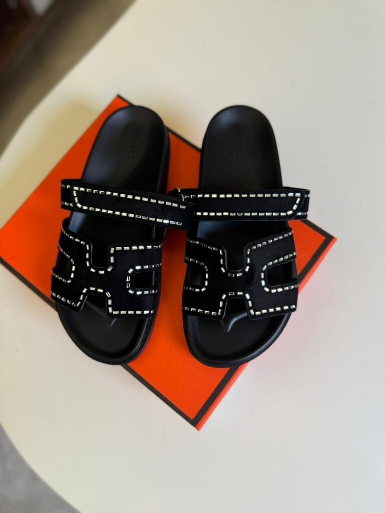 HERMES CHYPRE SANDALS — BLACK