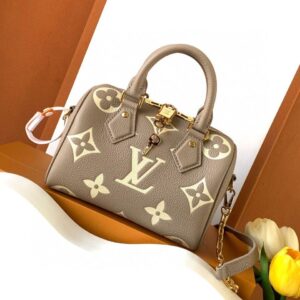 Louis Vuitton Speedy Handbag – Classic Luxury Icon