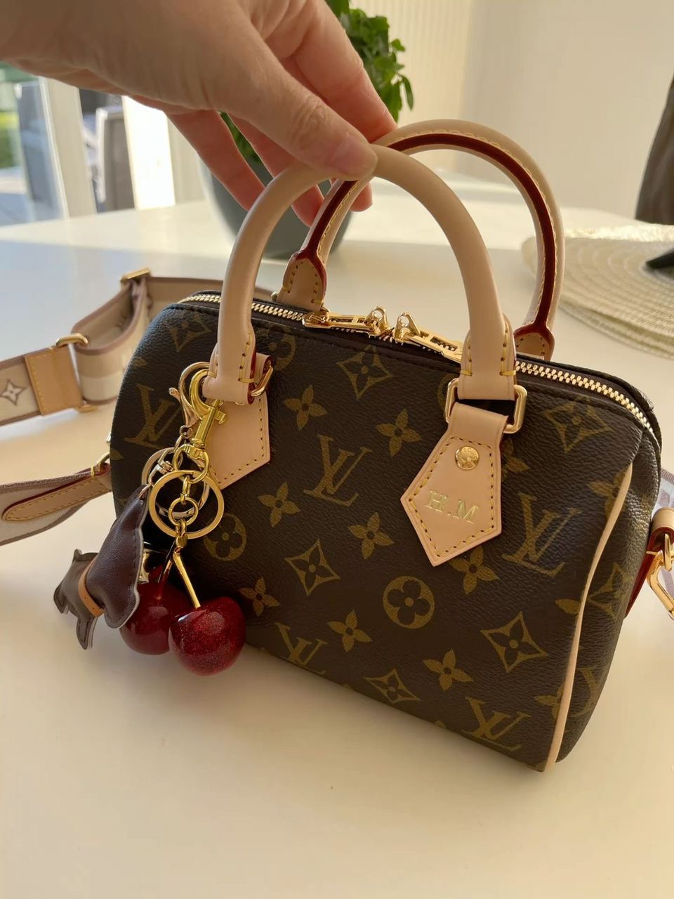 LV Speedy Bag – Timeless Everyday Designer Style