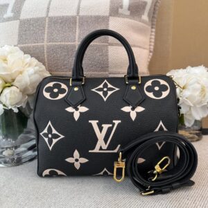 Louis Vuitton Speedy Handbag – Timeless Monogram Classic