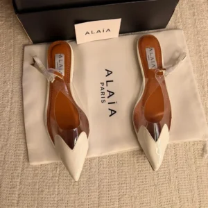 White Alaïa Le Cœur Flat Slingback